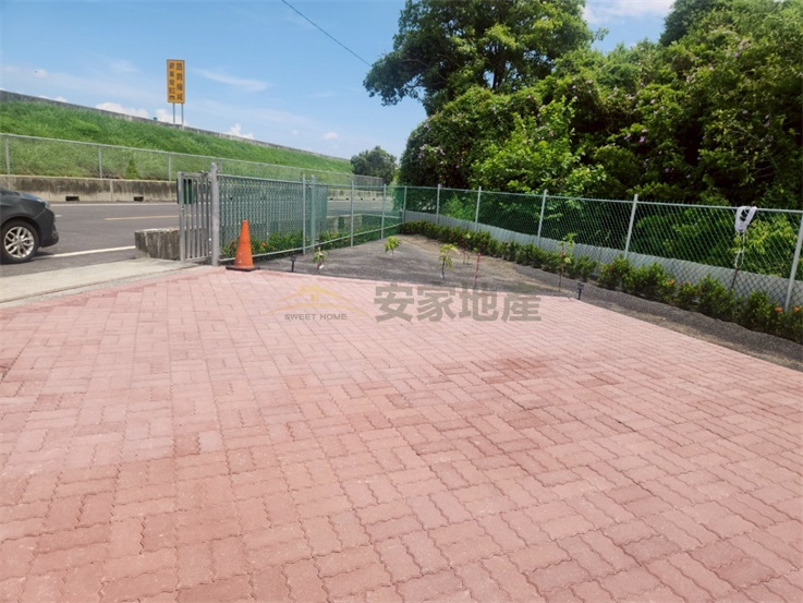 秀水久鼎旁開心農場有貨櫃屋房屋室內格局與周邊環境