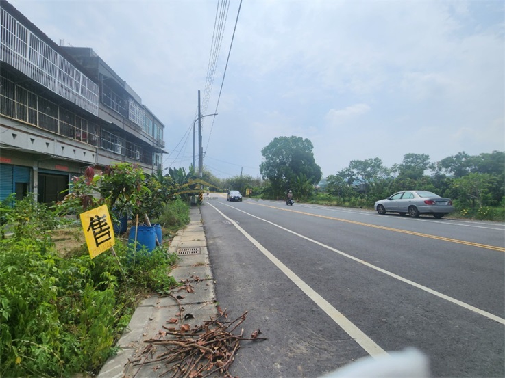 芬園寶藏寺前 正彰南路旁農地房屋室內格局與周邊環境