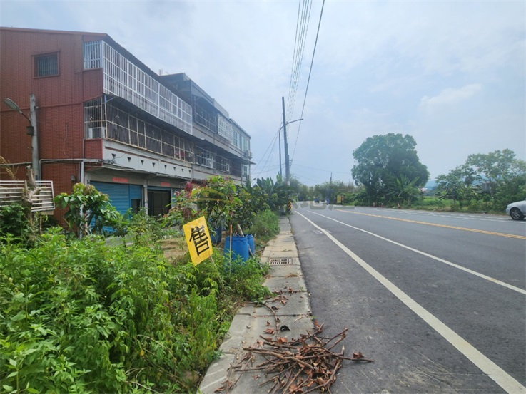 芬園寶藏寺前 正彰南路旁農地房屋室內格局與周邊環境