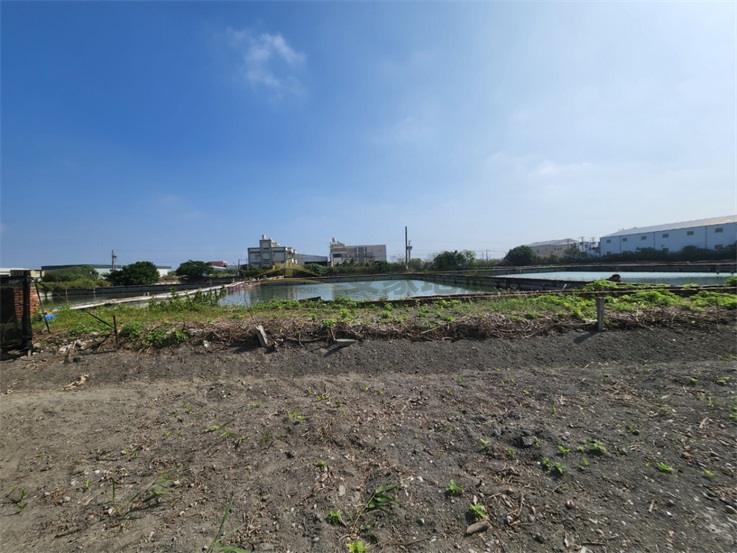 鹿草路旁農地房屋室內格局與周邊環境