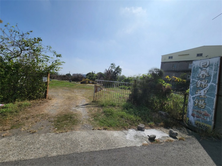鹿草路旁農地房屋室內格局與周邊環境