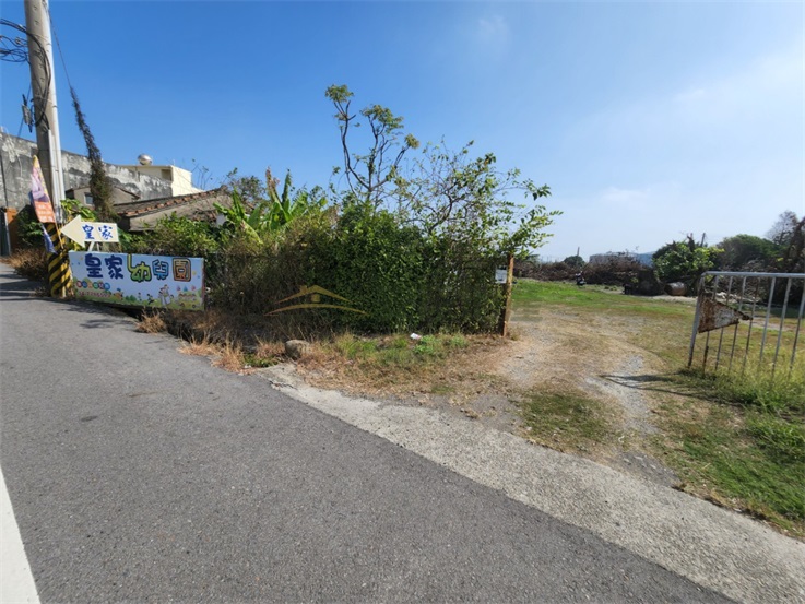 鹿草路旁農地房屋室內格局與周邊環境