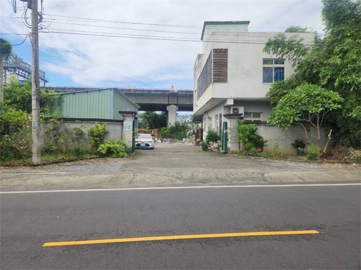 南投市都內農地有現成回收廠房屋室內格局與周邊環境