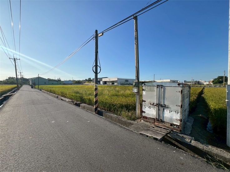 彰化近彰鹿路雙面臨路都計美田房屋室內格局與周邊環境