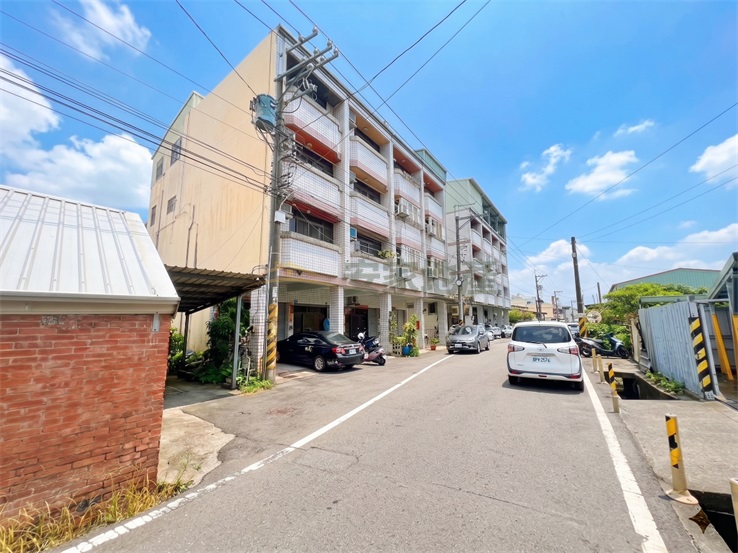 近霧峰工業區邊間透天房屋室內格局與周邊環境