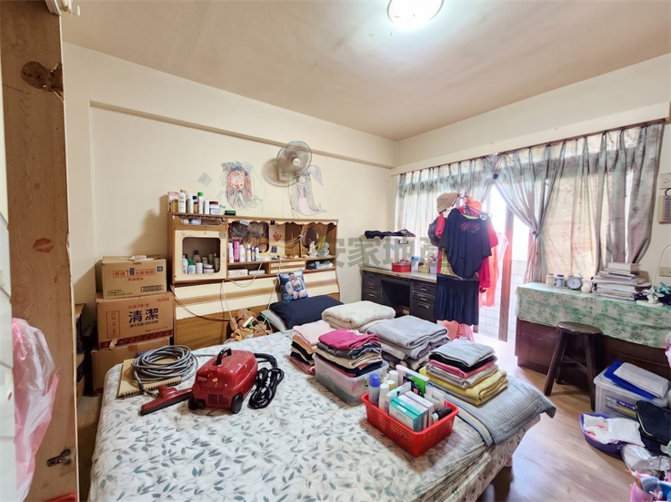 近霧峰工業區邊間透天房屋室內格局與周邊環境