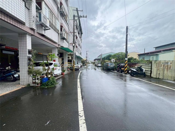 近霧峰工業區邊間透天房屋室內格局與周邊環境