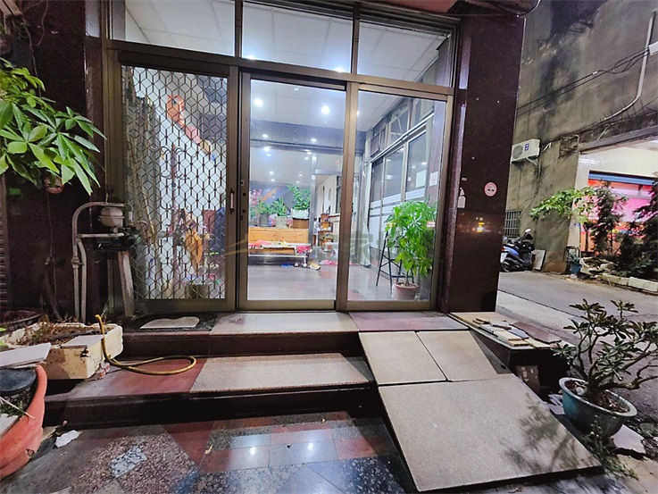 花壇麥當勞角店房屋室內格局與周邊環境