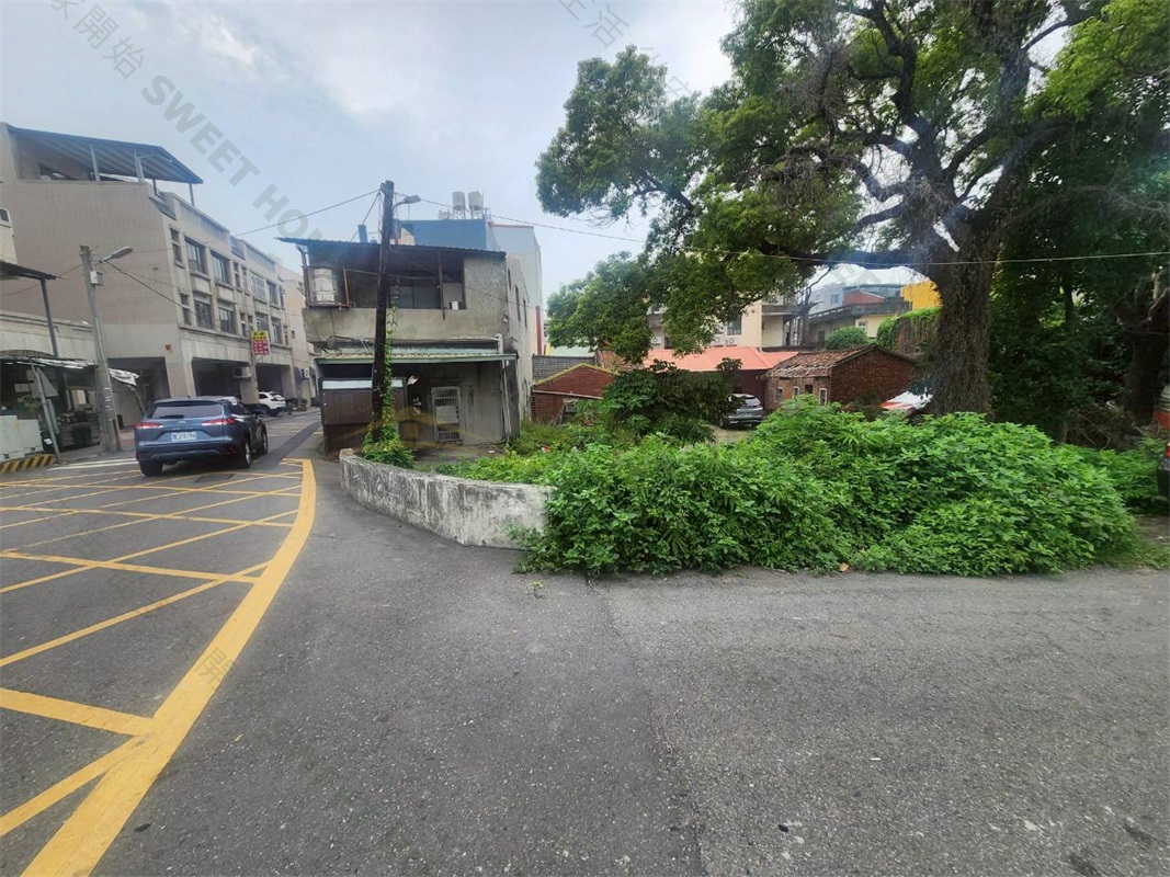 花壇明德街三面路住宅用地房屋室內格局與周邊環境