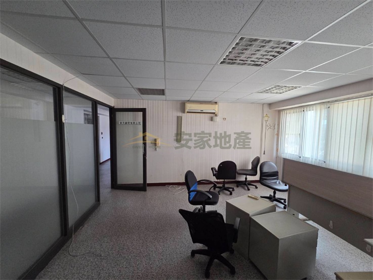 金融特區皇普國際商業大樓房屋室內格局與周邊環境