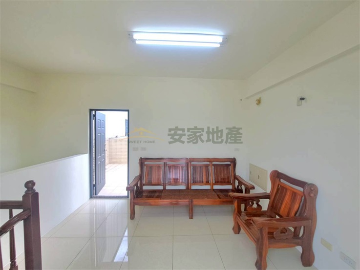 中埔國小輕屋齡雙平車店住房屋室內格局與周邊環境