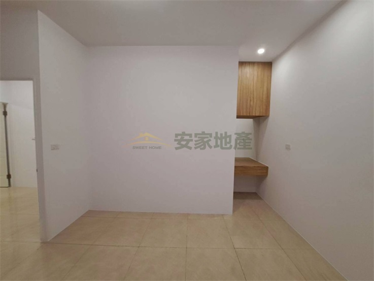 遼寧二街靜巷透天房屋室內格局與周邊環境